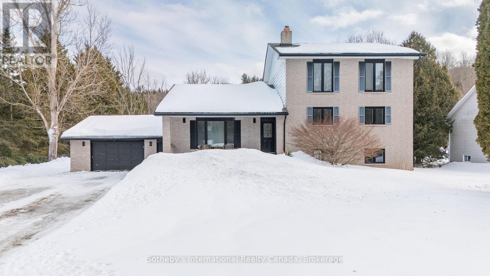 79 CAROLINE STREET W, Clearview (Creemore), Ontario