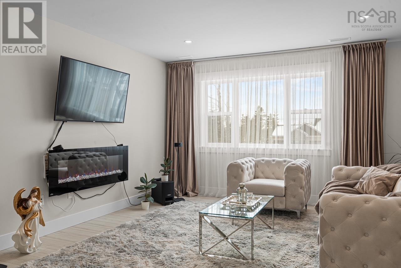 Property 31 of 42 of 212 Lynwood Drive