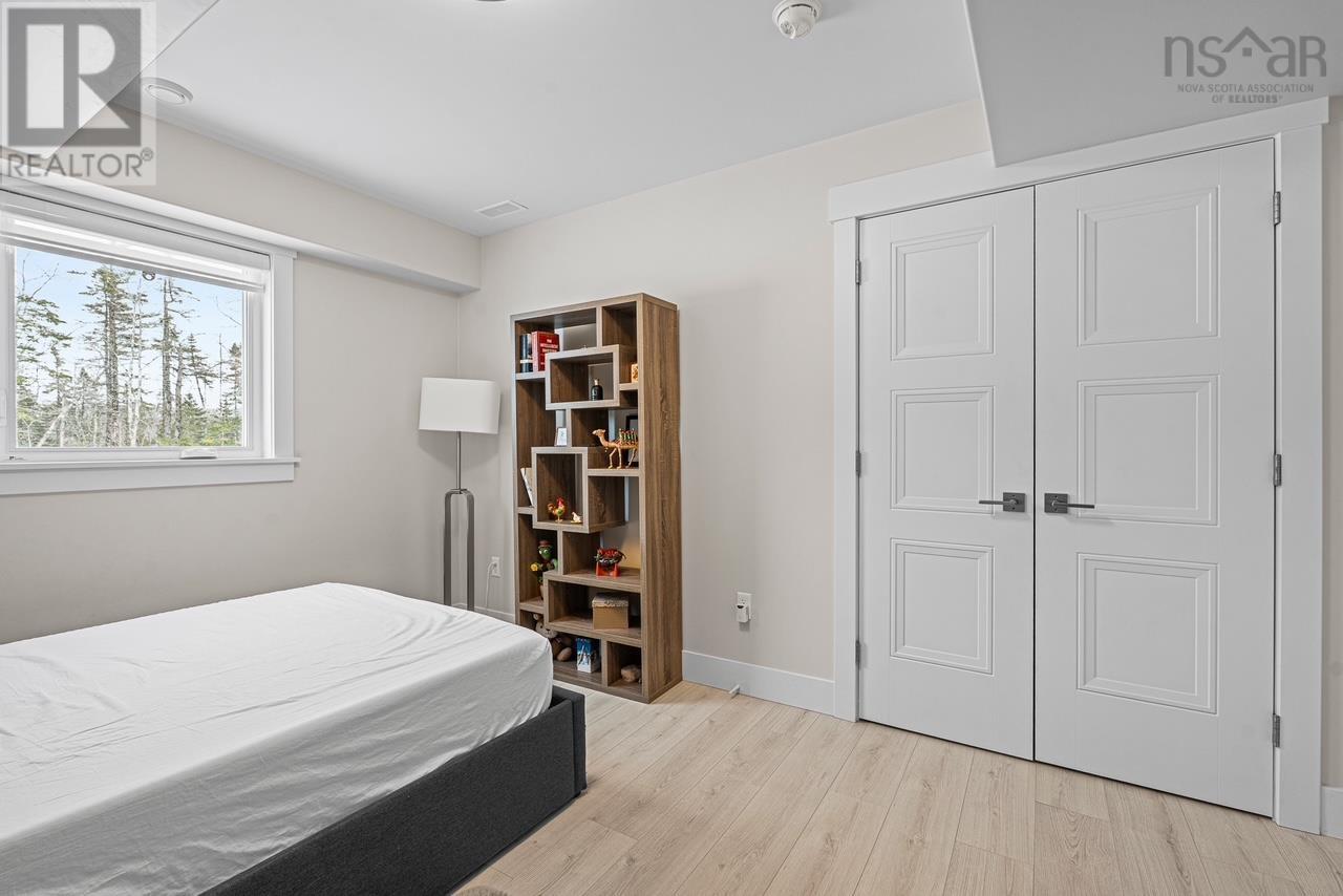 Property 34 of 42 of 212 Lynwood Drive