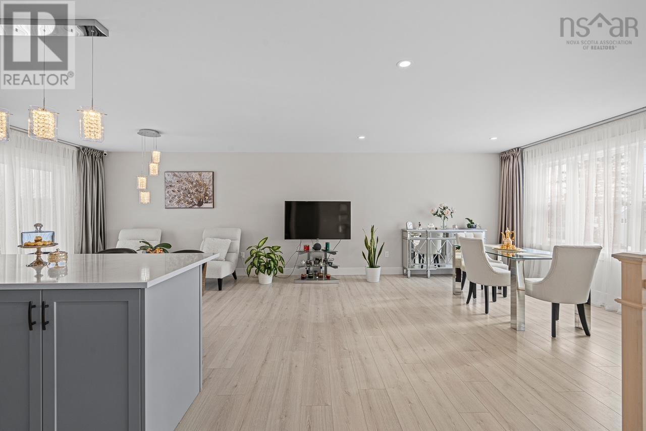 Property 9 of 42 of 212 Lynwood Drive