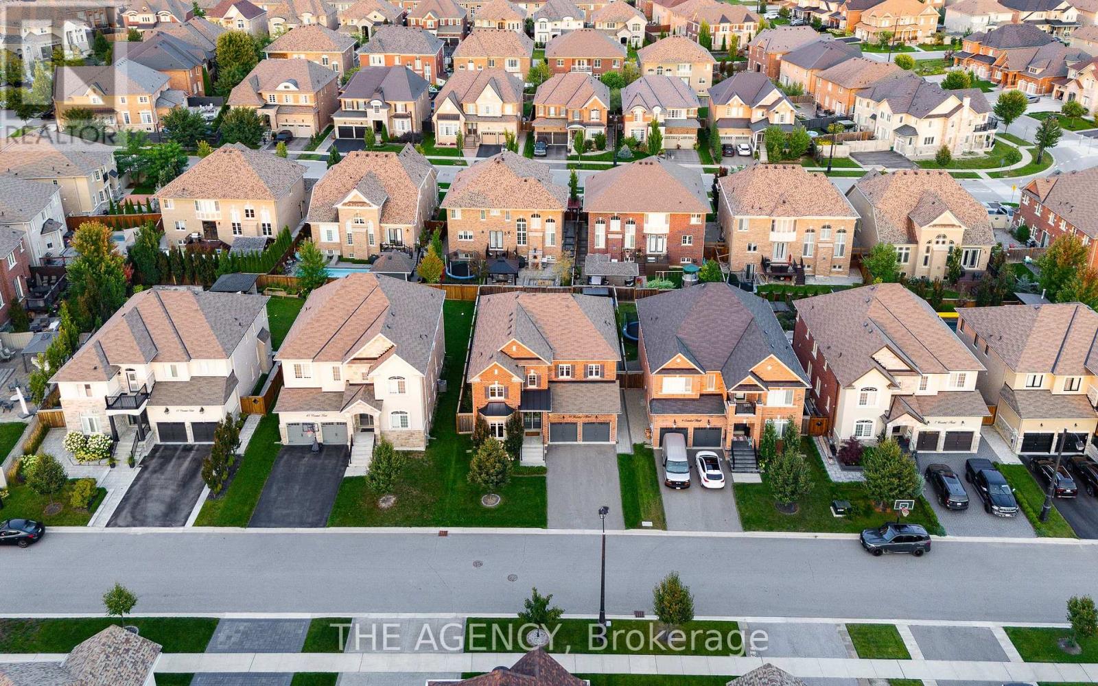 11 COASTAL TRAIL,King (Nobleton),,