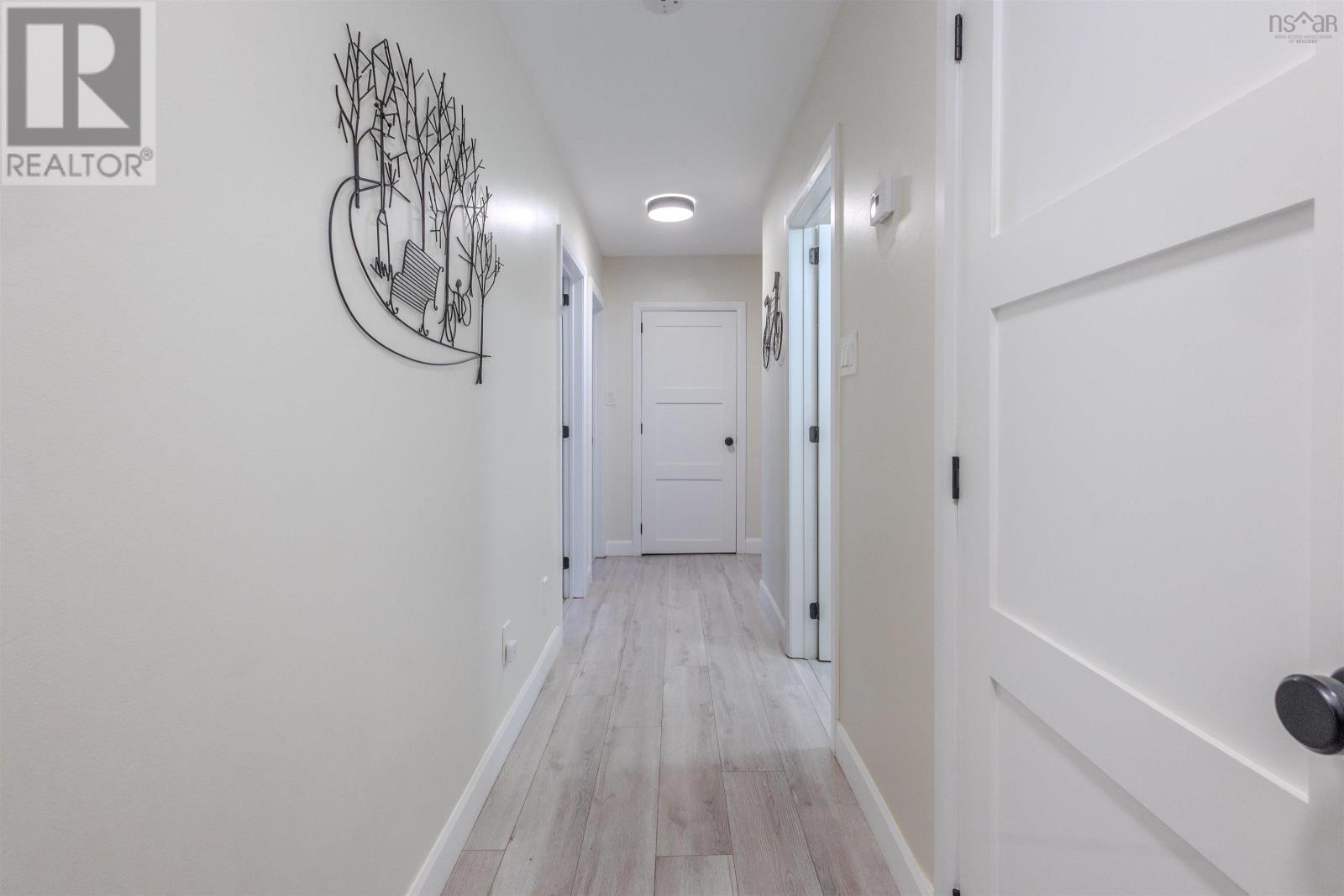 Property 16 of 43 of 58 MacBelger Crescent