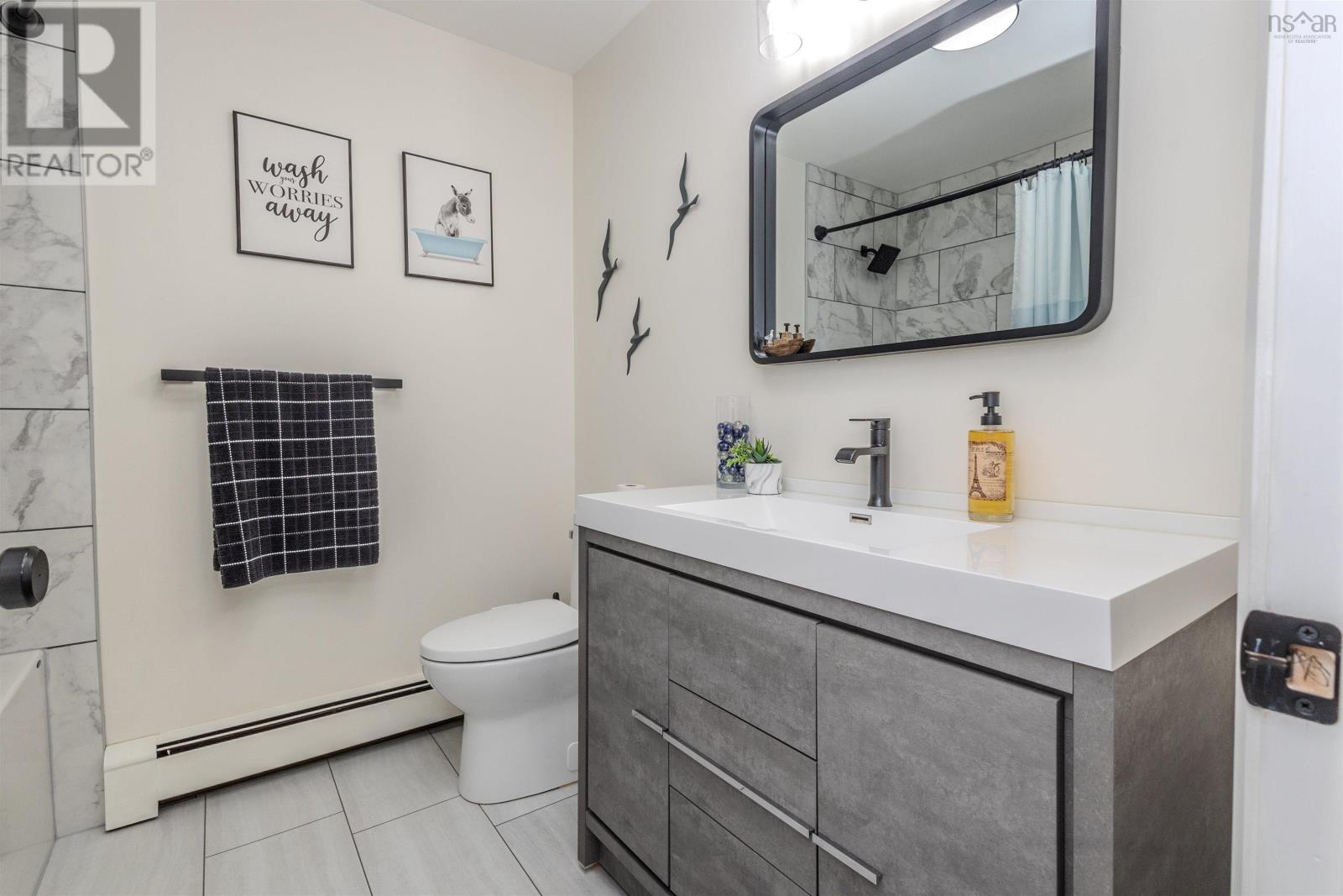 Property 25 of 43 of 58 MacBelger Crescent