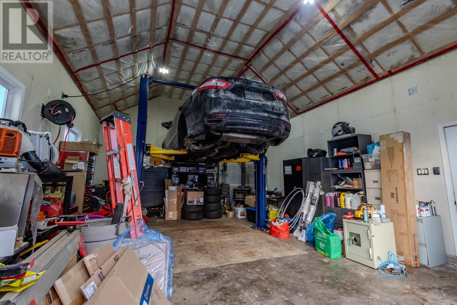 Property 41 of 43 of 58 MacBelger Crescent