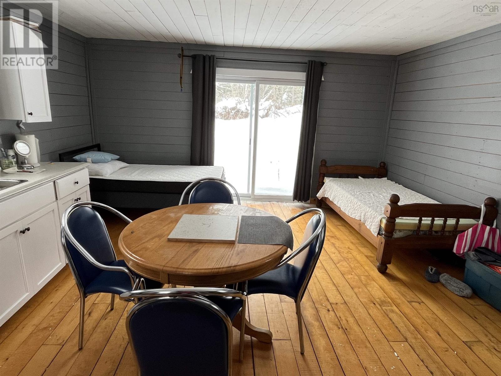 Property 30 of 30 of 13-1 Balmoral Road