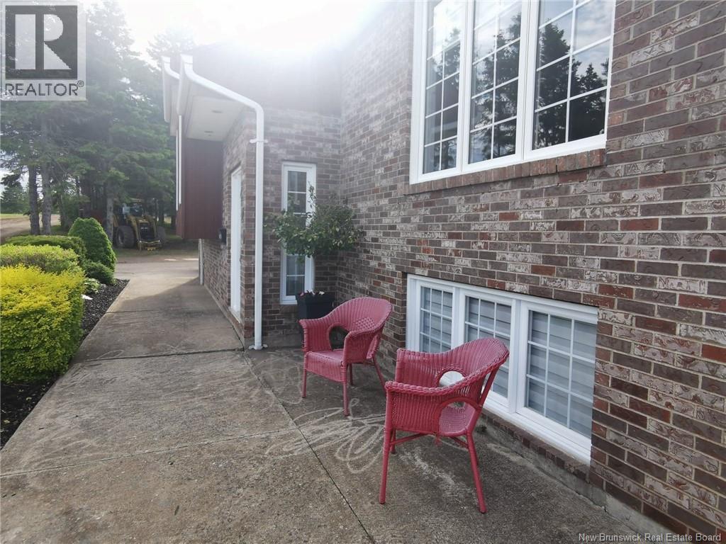 420 Principale - Photo 4 of 49, Petit-Rocher, New Brunswick