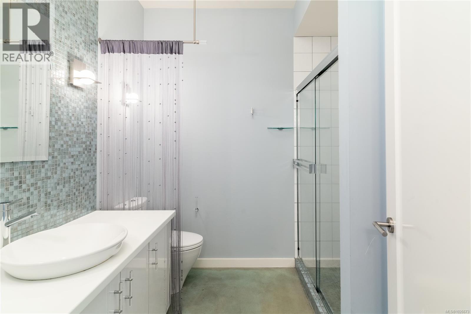 6088 Genoa Bay Rd - 15