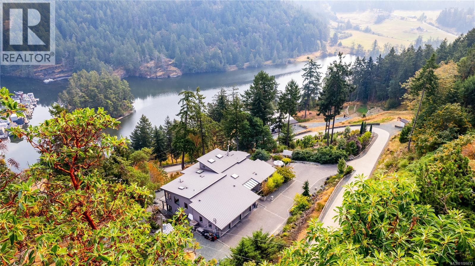 6088 Genoa Bay Rd - 2