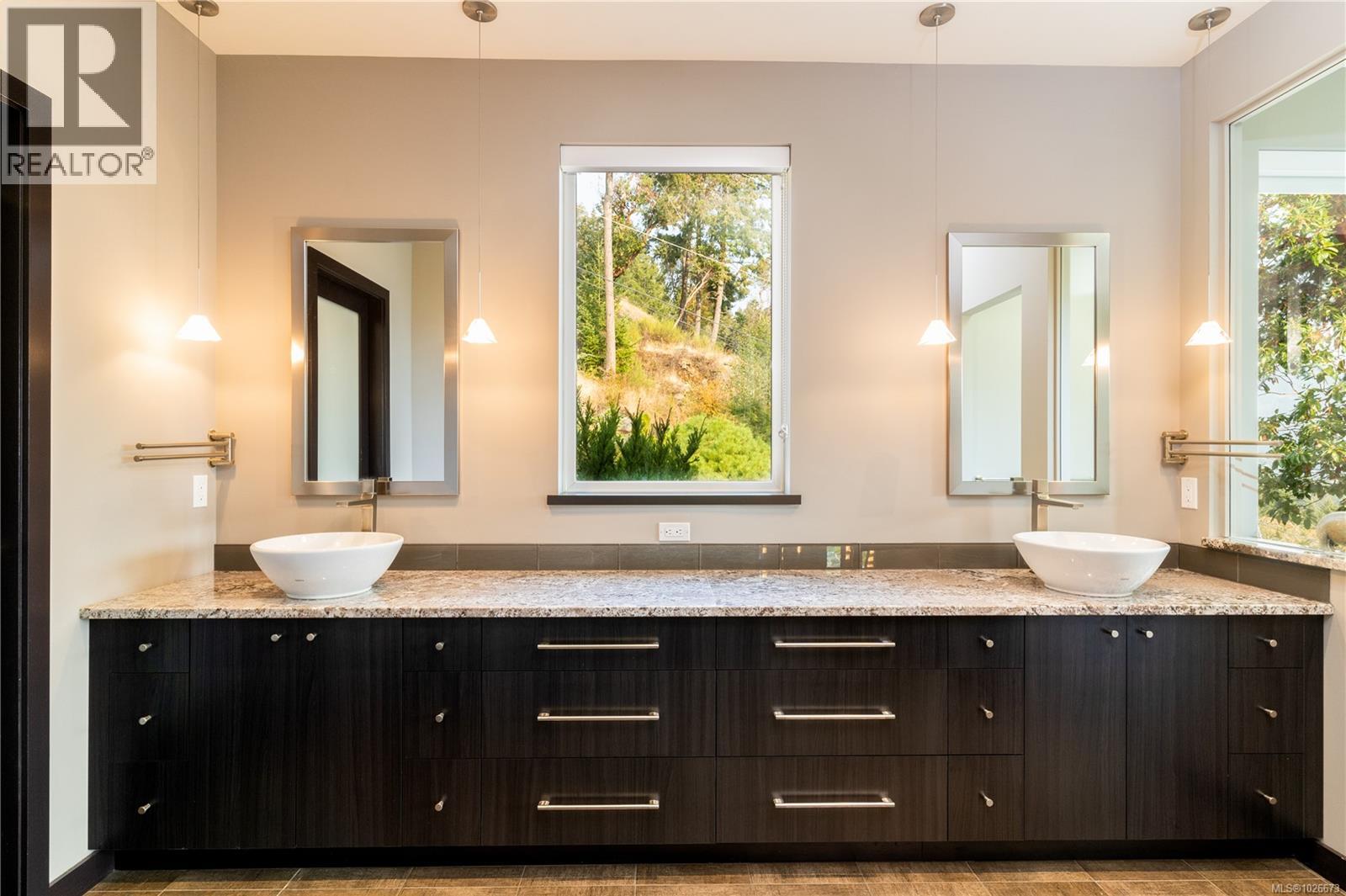 6088 Genoa Bay Rd - 21