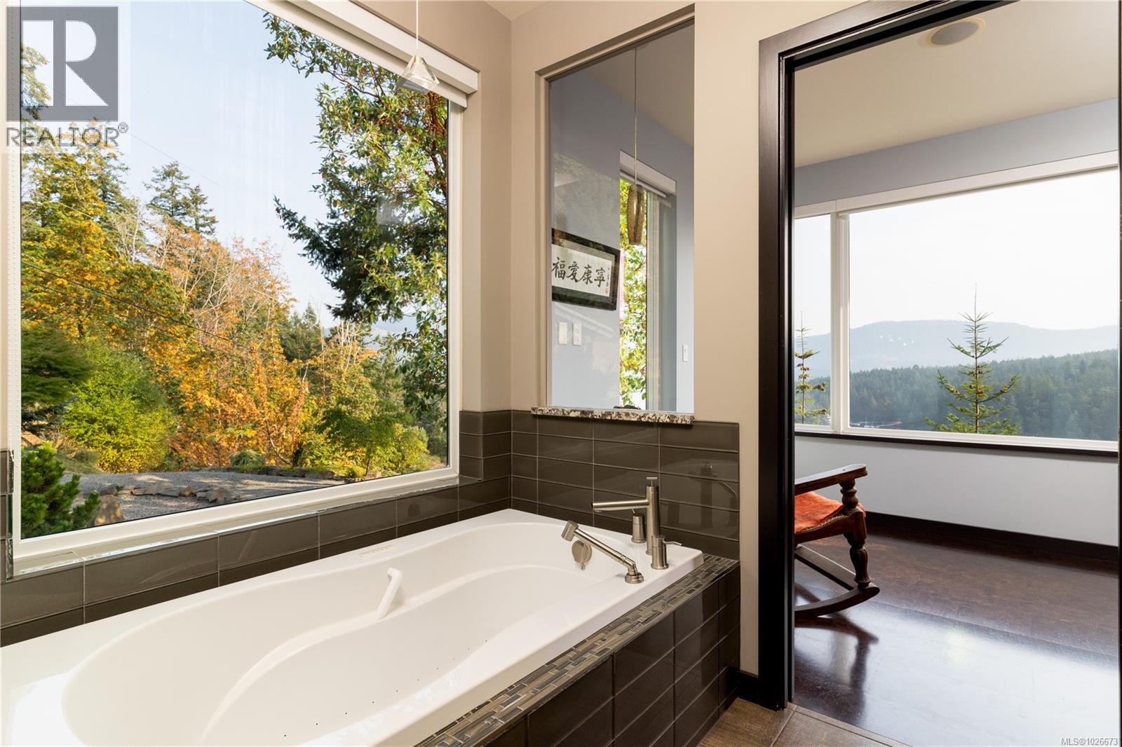 6088 Genoa Bay Rd - 24