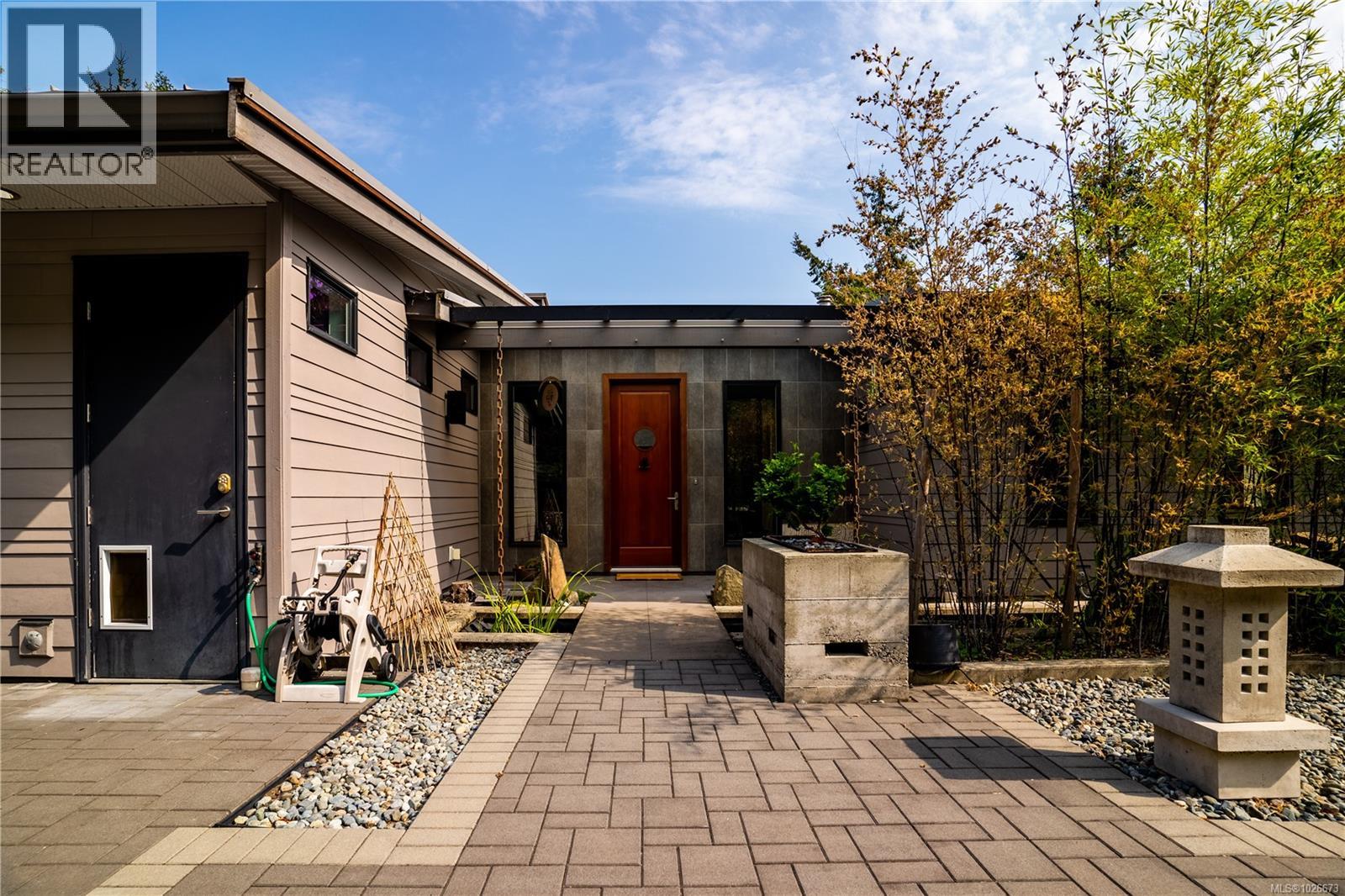 6088 Genoa Bay Rd - 55