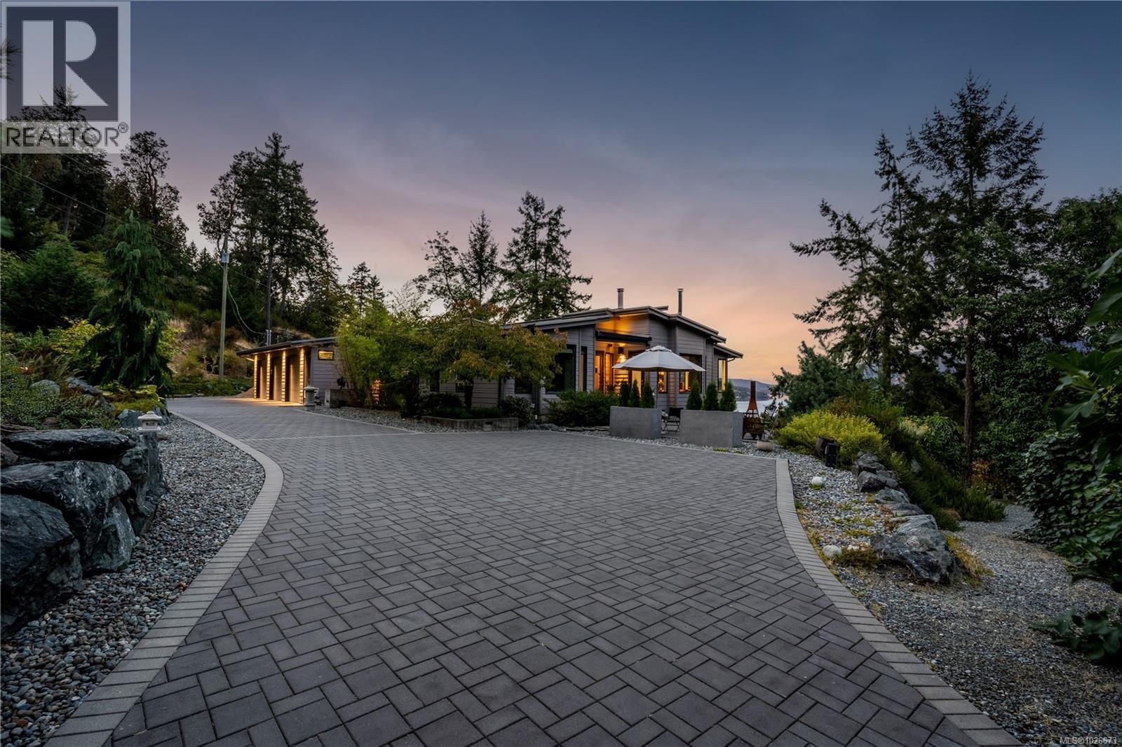6088 Genoa Bay Rd - 57