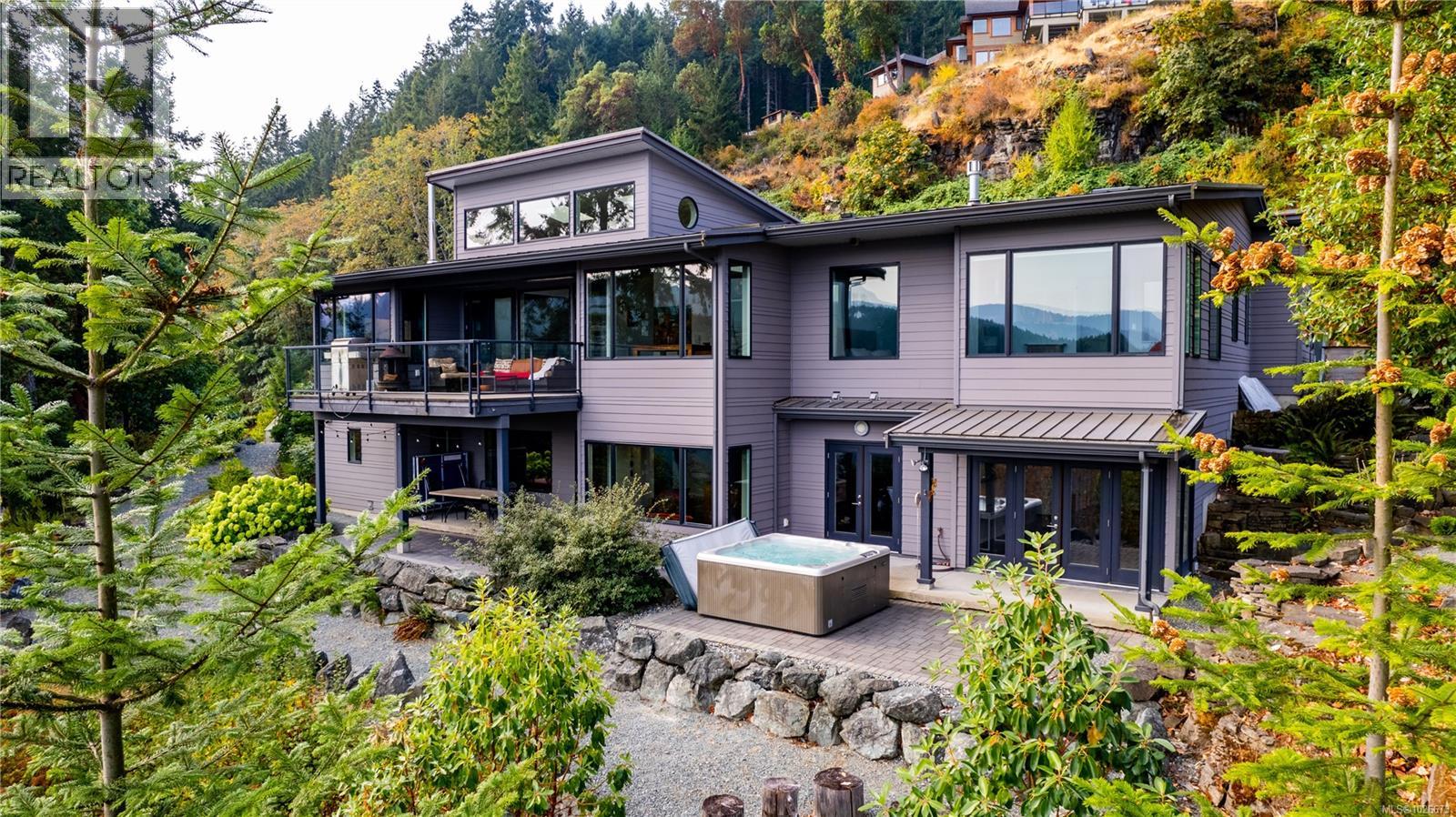 6088 Genoa Bay Rd - 8