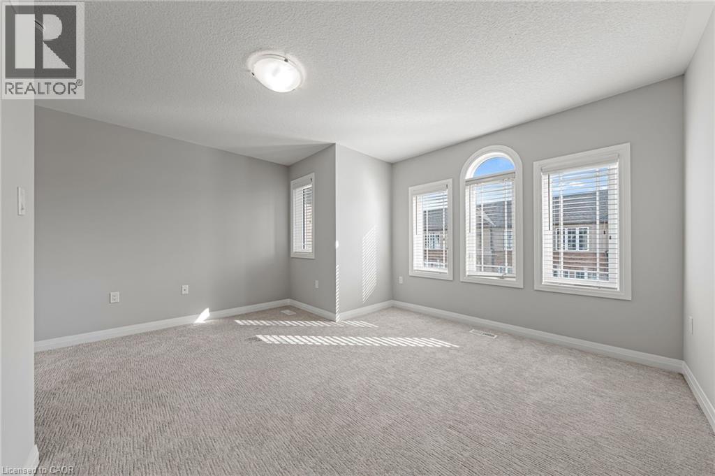53 AQUARIUS CRESCENT - 16