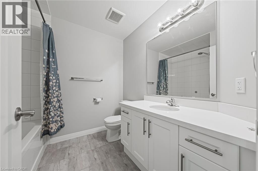53 AQUARIUS CRESCENT - 23