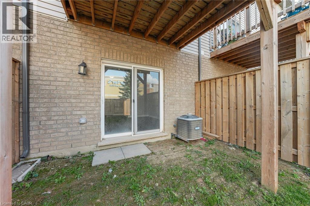 53 AQUARIUS CRESCENT - 28