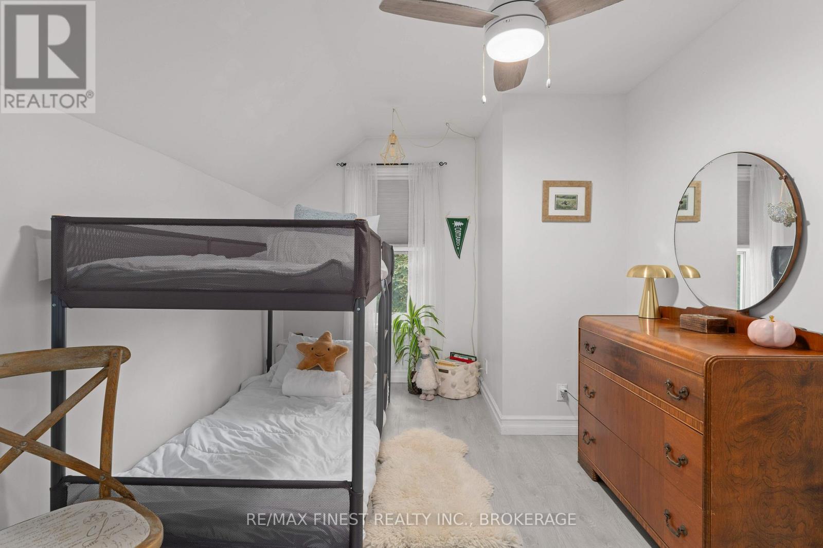 34 ALFRED STREET - 31