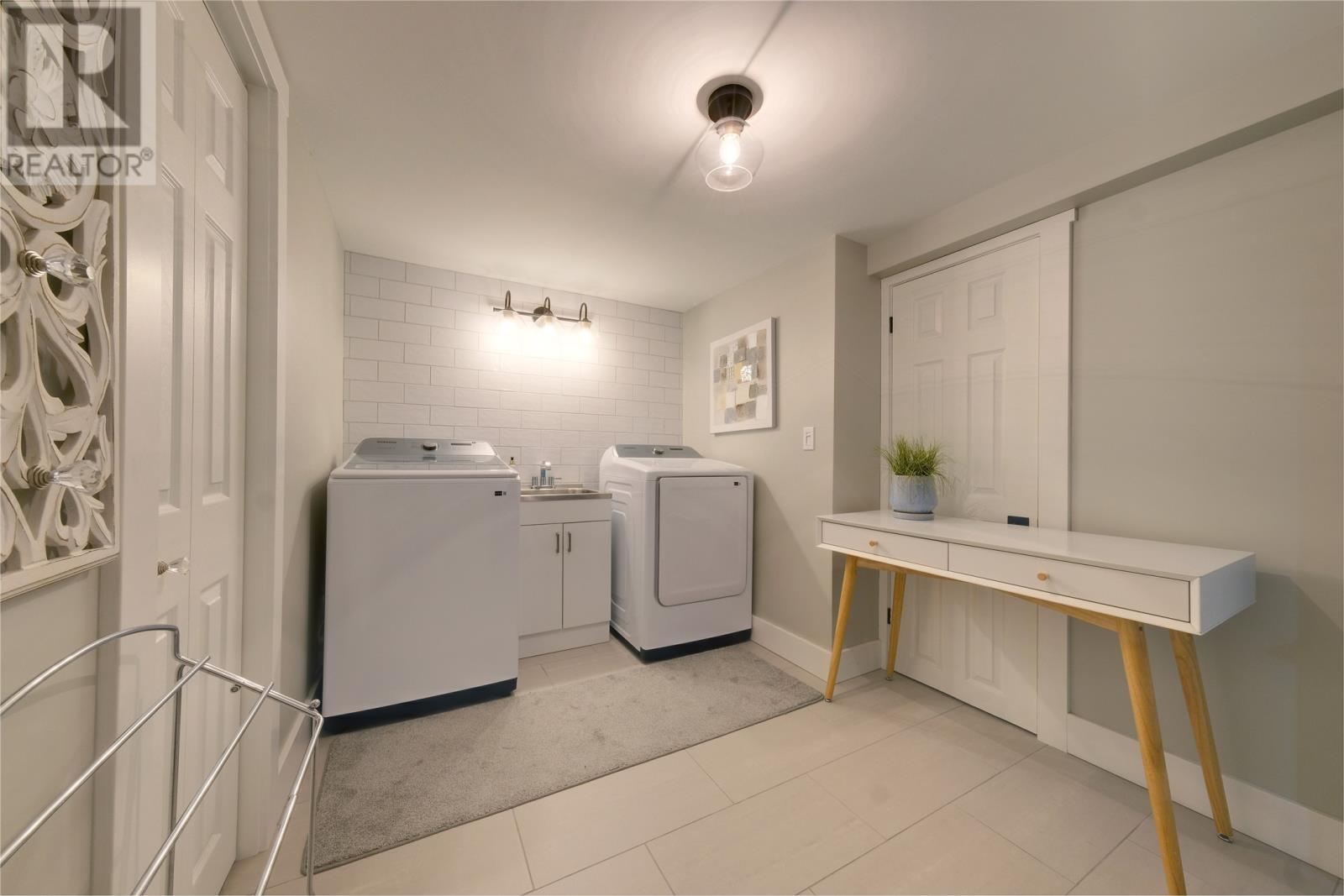 10 Budgen's Cove Road - 33