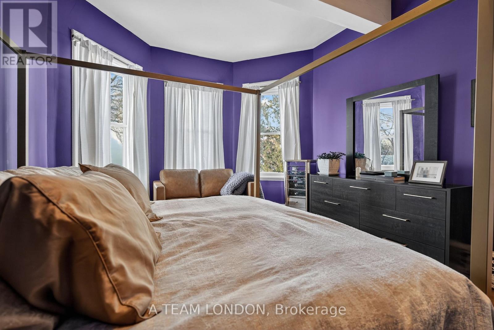 307 RIDOUT STREET S Property Photo