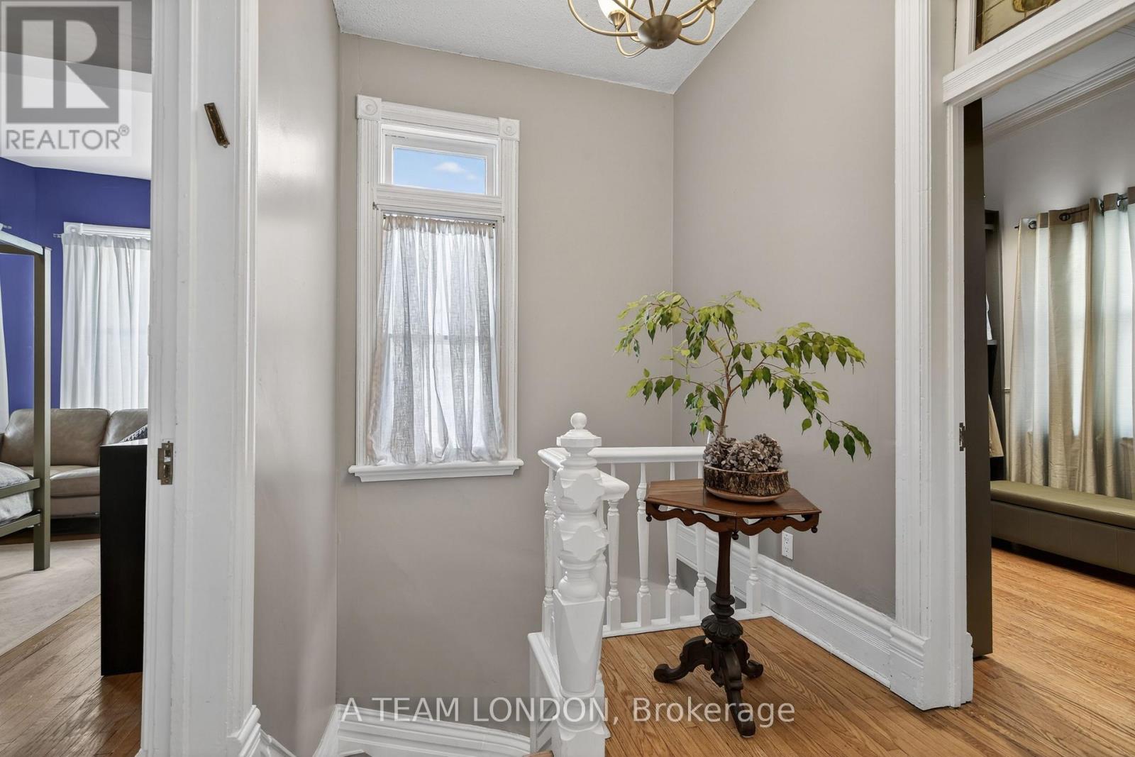 307 RIDOUT STREET S Property Photo