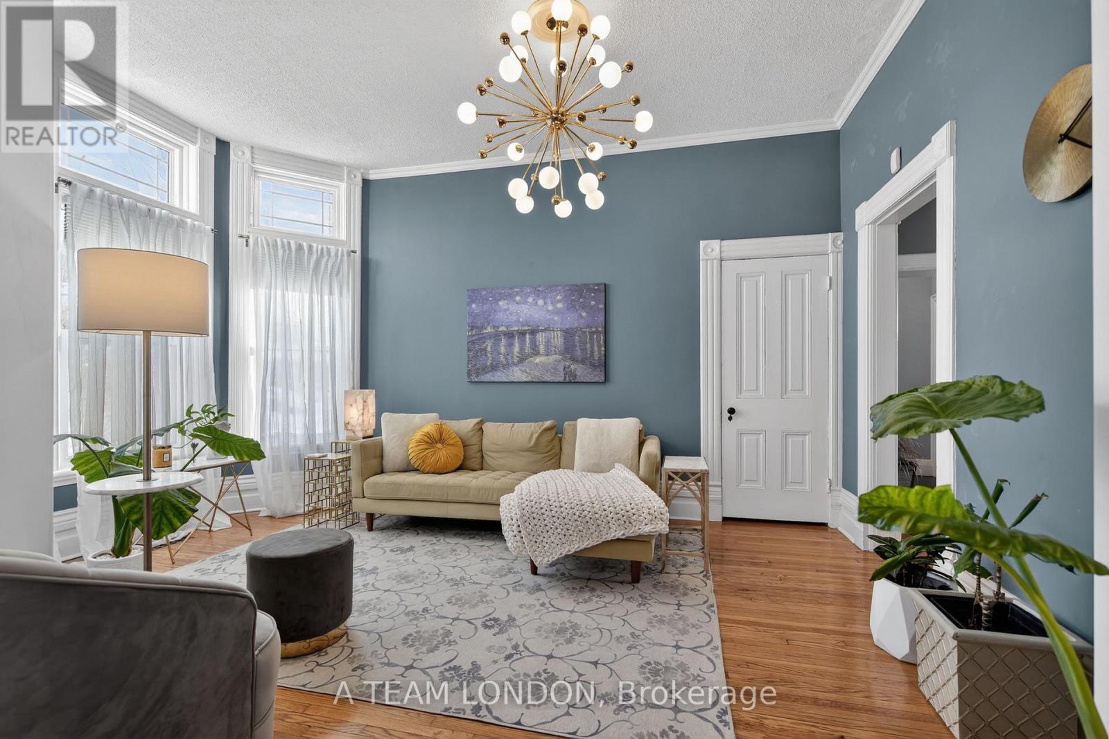 307 RIDOUT STREET S - 11