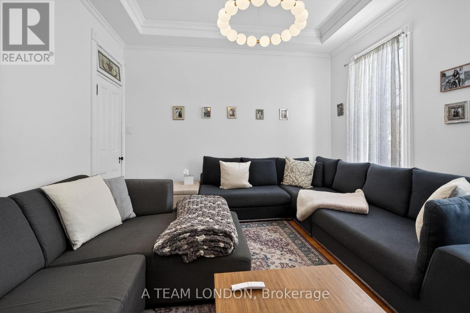 307 RIDOUT STREET S Property Photo