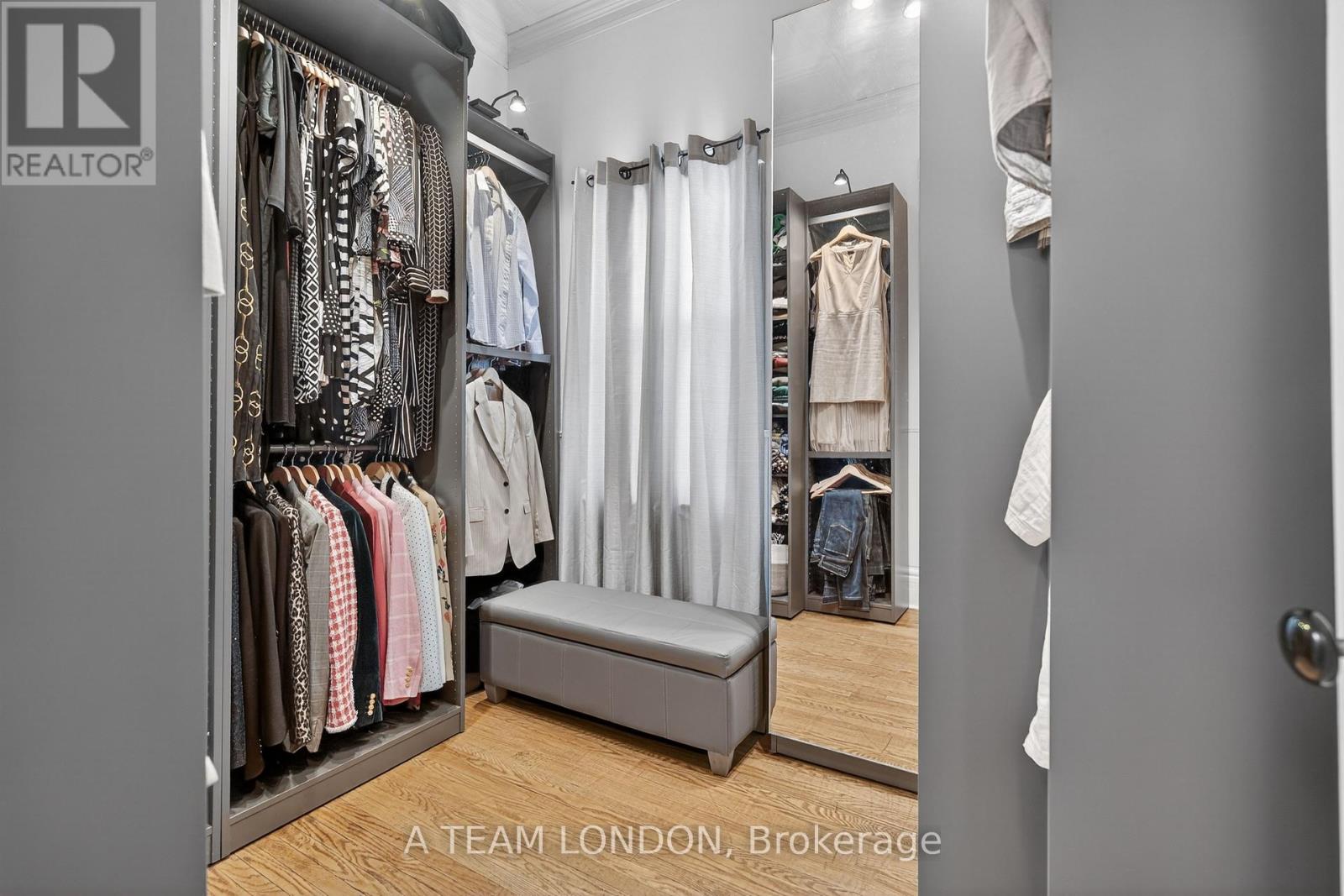 307 RIDOUT STREET S - 38