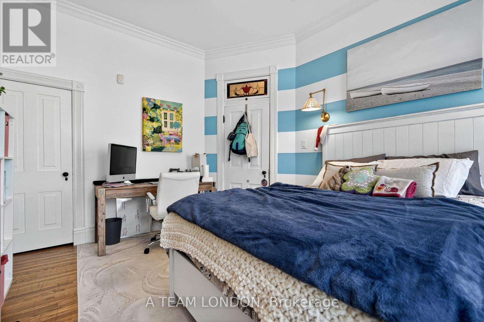 307 RIDOUT STREET S Property Photo