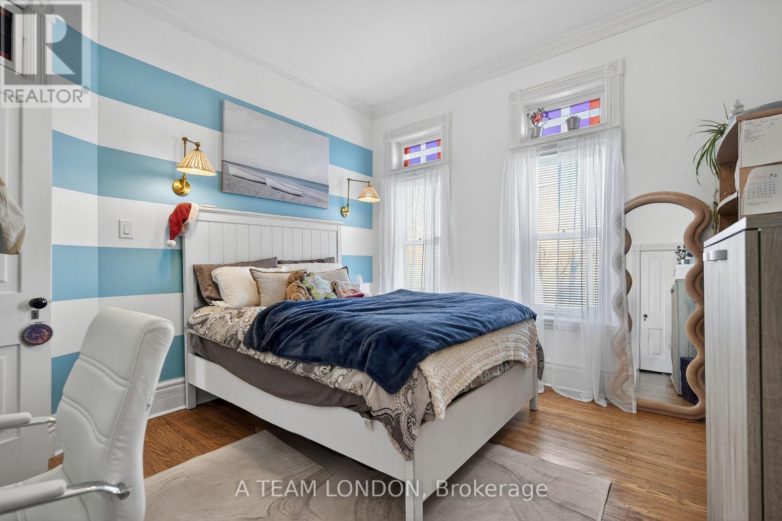 307 RIDOUT STREET S - 26