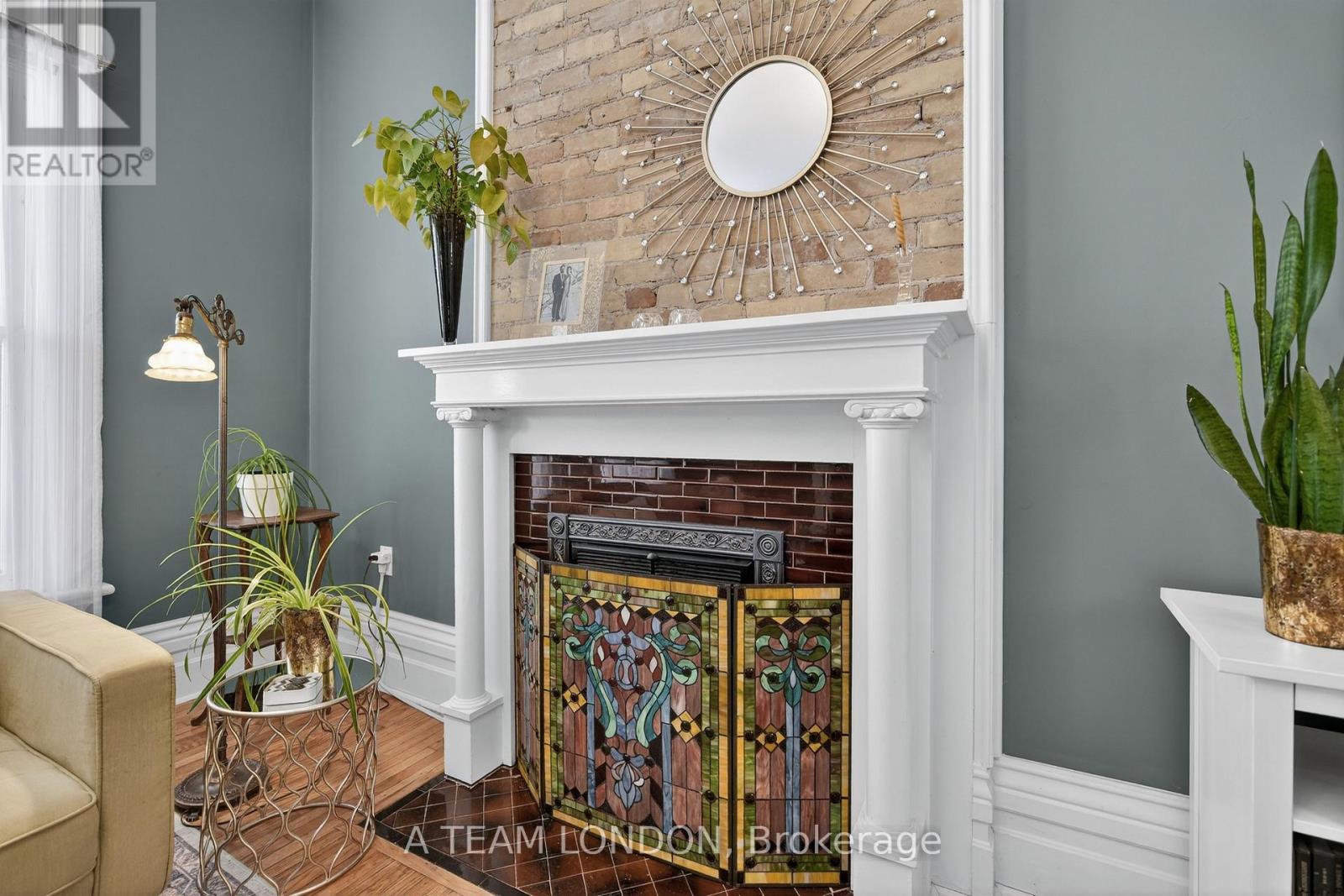 307 RIDOUT STREET S - 7