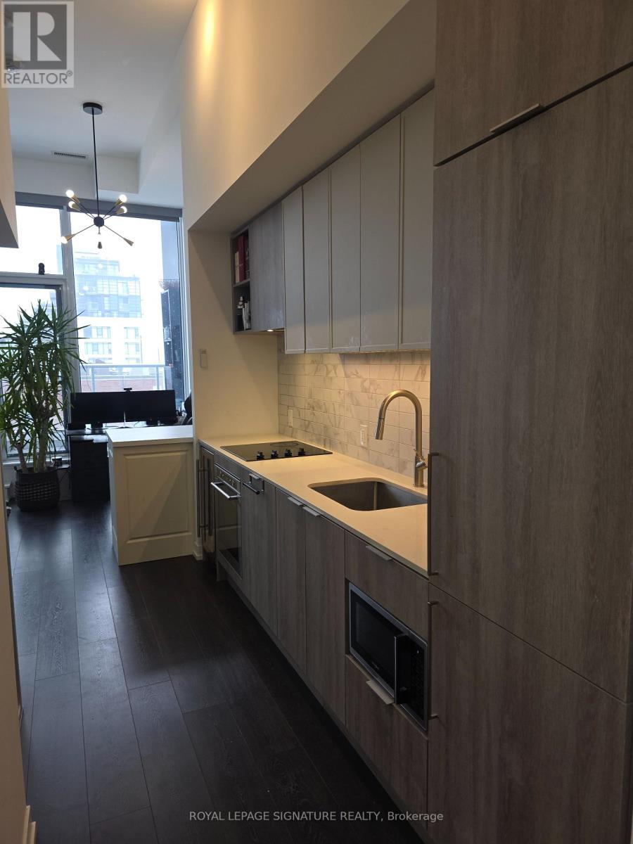 #210 2020 BATHURST STREET - 14