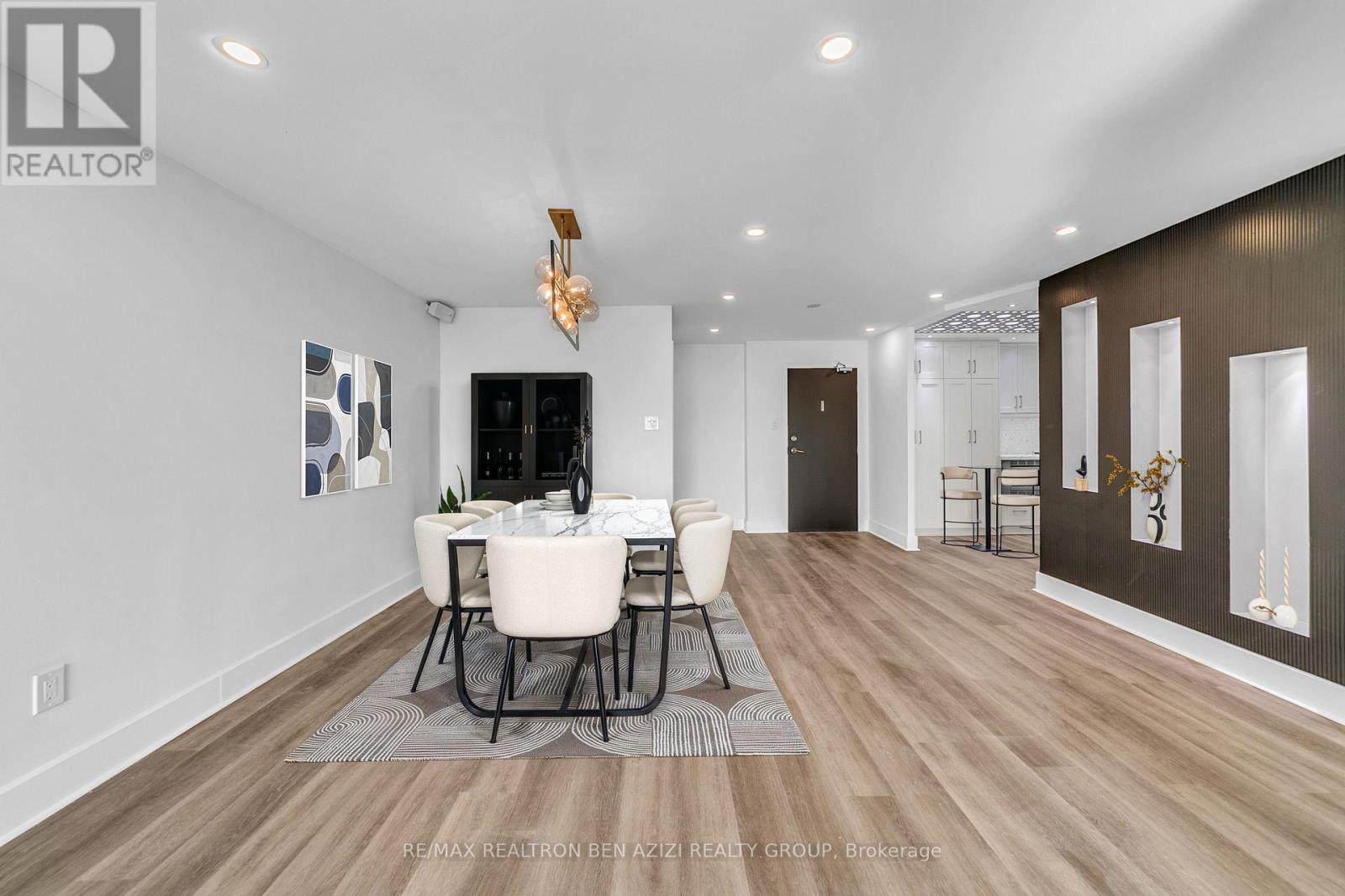#1904 33 ELMHURST AVENUE - 10