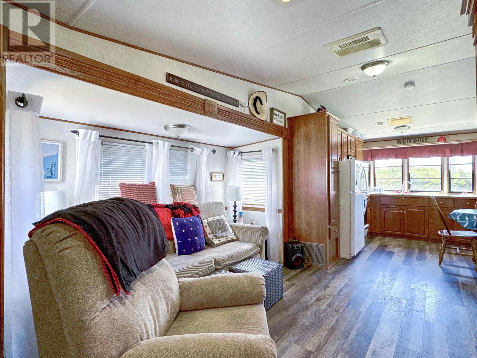 60 SWEET PEA LANE - 11