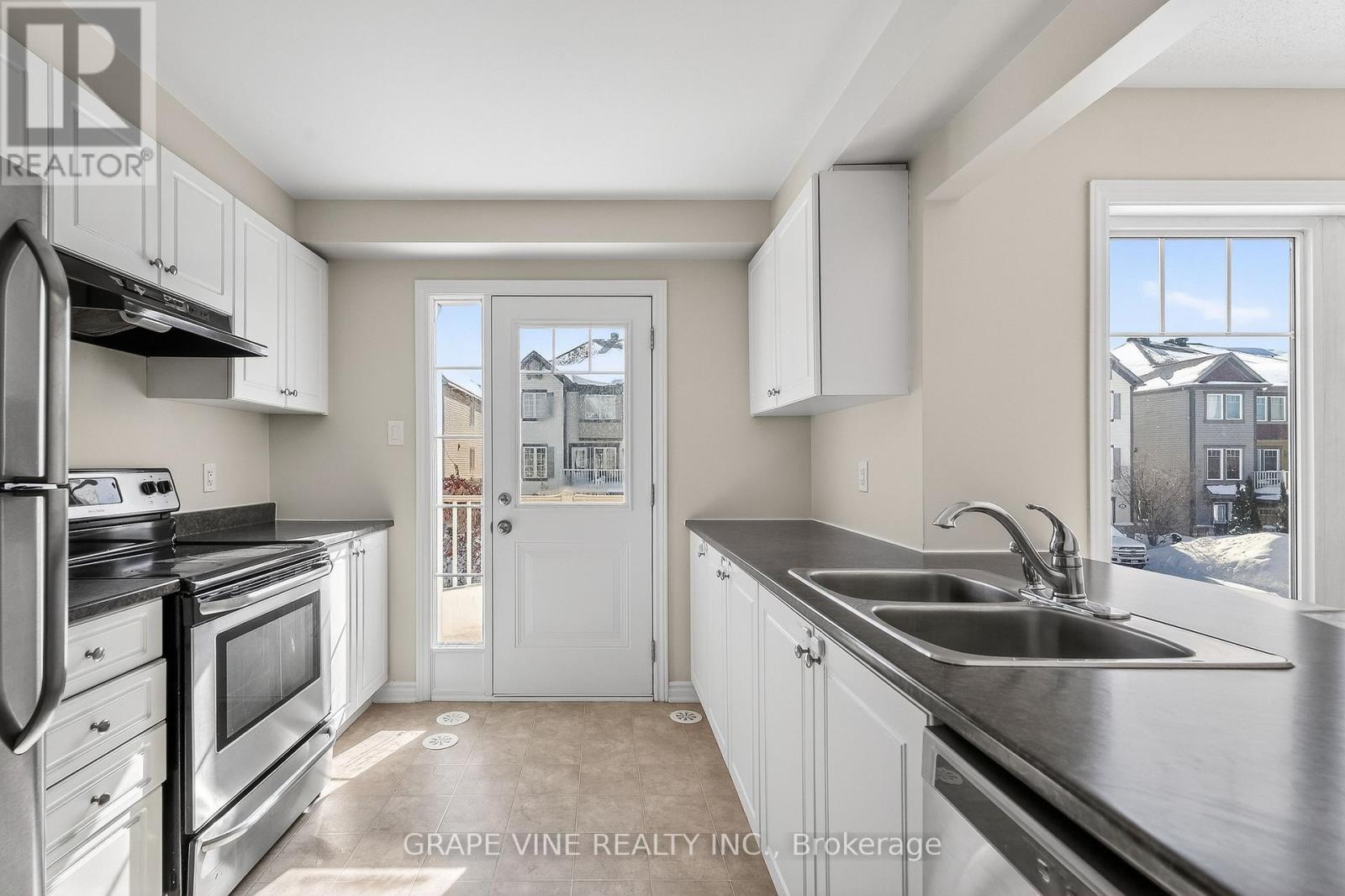 330 SWEET GRASS CIRCLE - 10