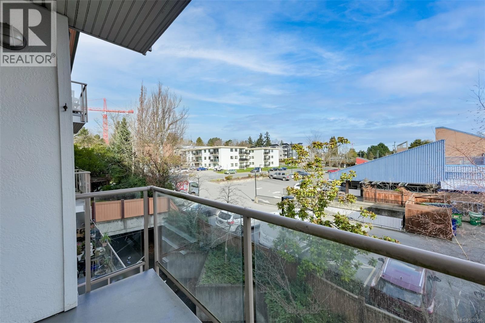 309 1550 Church Avenue, Saanich