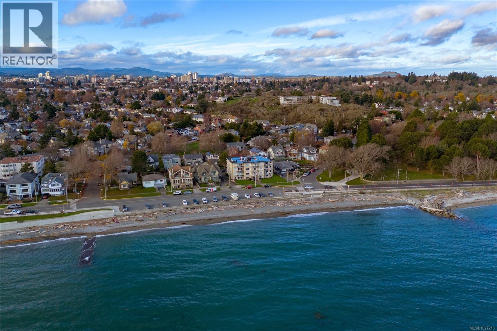 101 1540 Dallas Road, Victoria