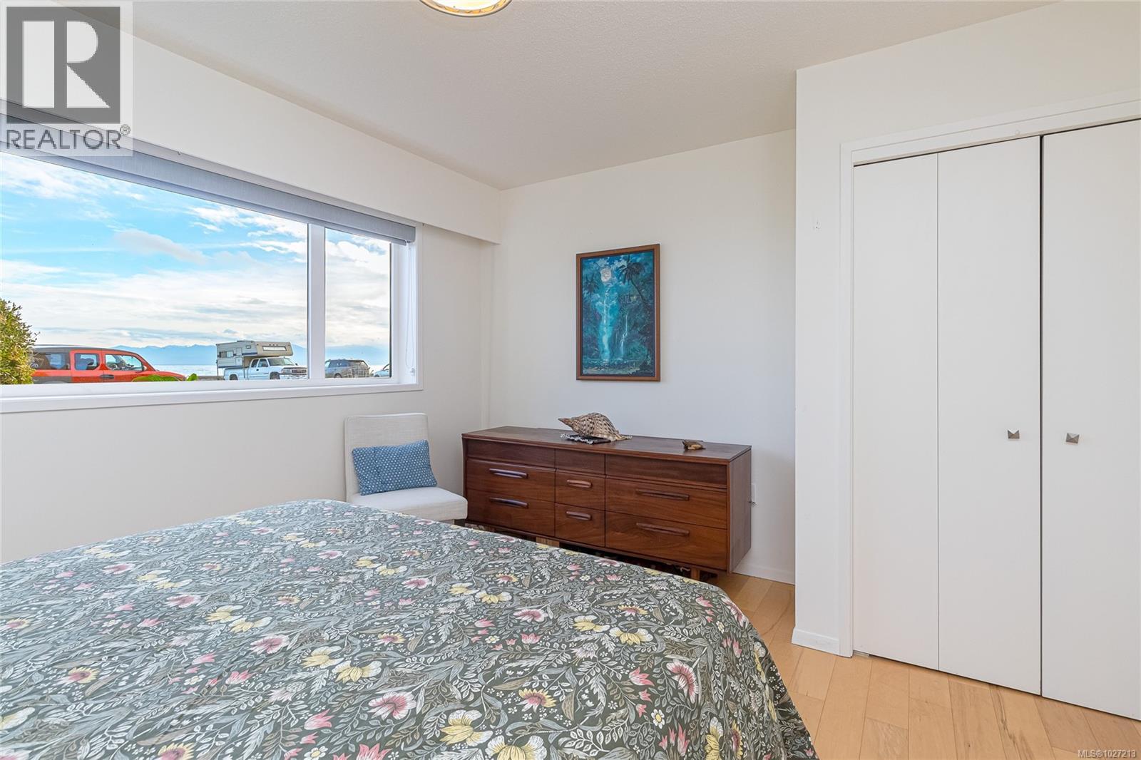 101 1540 Dallas Road, Victoria