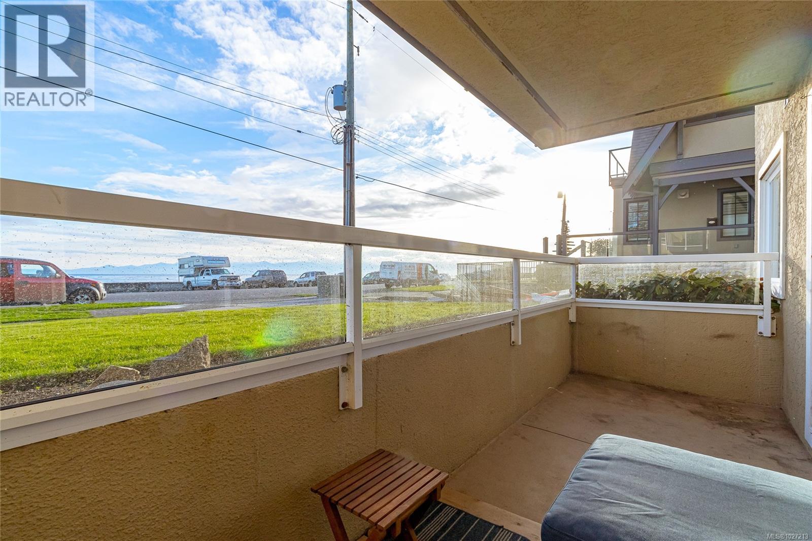 101 1540 Dallas Road, Victoria