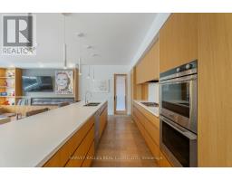 B - 34 Coulson Avenue, Toronto, ON M4V1Y5 Photo 12