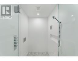 B - 34 Coulson Avenue, Toronto, ON M4V1Y5 Photo 21