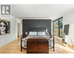 B - 34 Coulson Avenue, Toronto, ON M4V1Y5 Photo 25