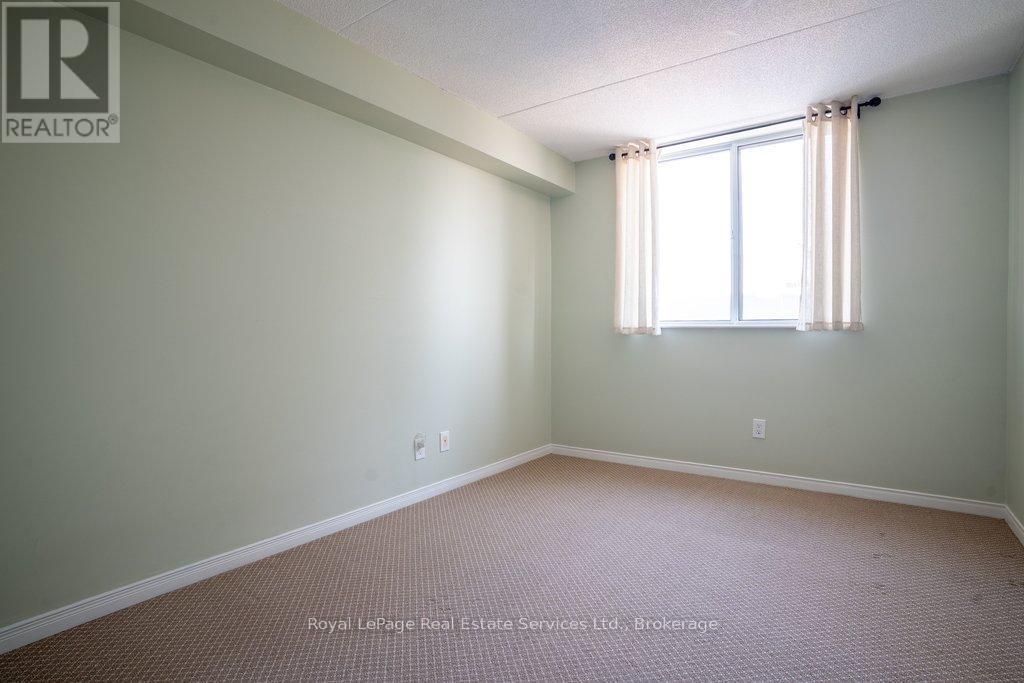 214 – 3499 UPPER MIDDLE ROAD,Burlington (Headon),,