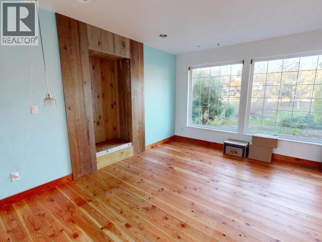 6030 LOIS STREET, Powell River