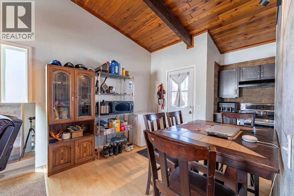 Single Family House Bi-level for Sale in  Oakmoor Drive SW Oakridge Calgary 