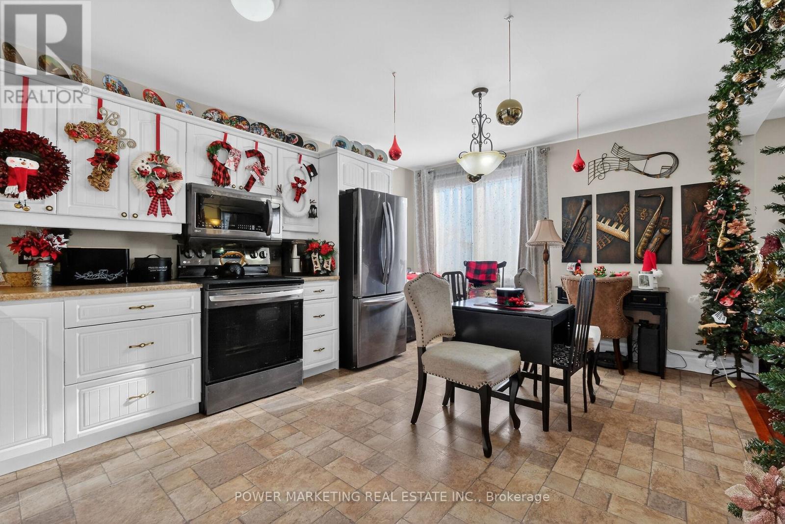 231 ETHEL STREET - 23