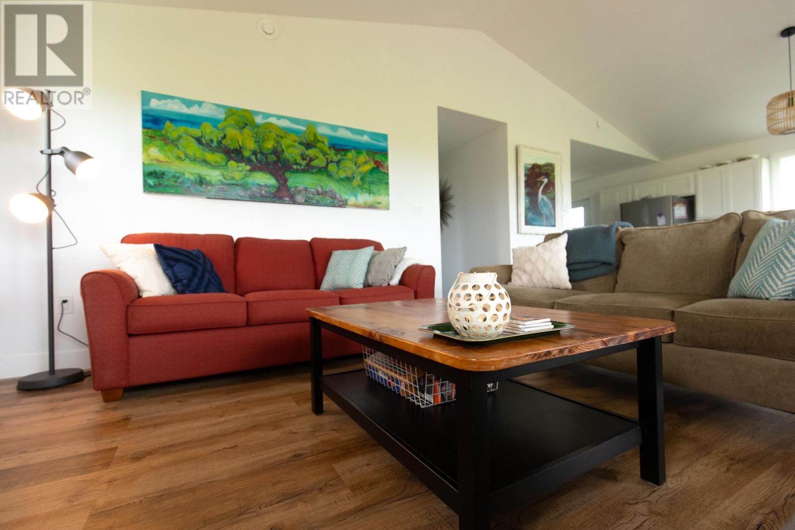 38 Basinview Crescent — photo 8