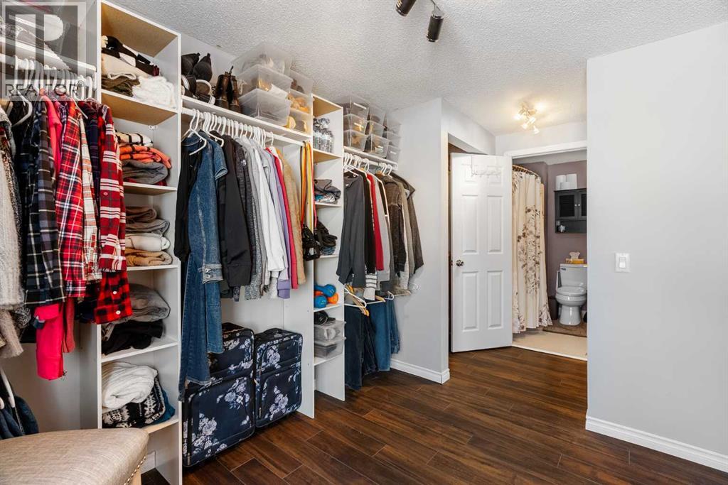 202 Windsor Drive, Fort McMurray