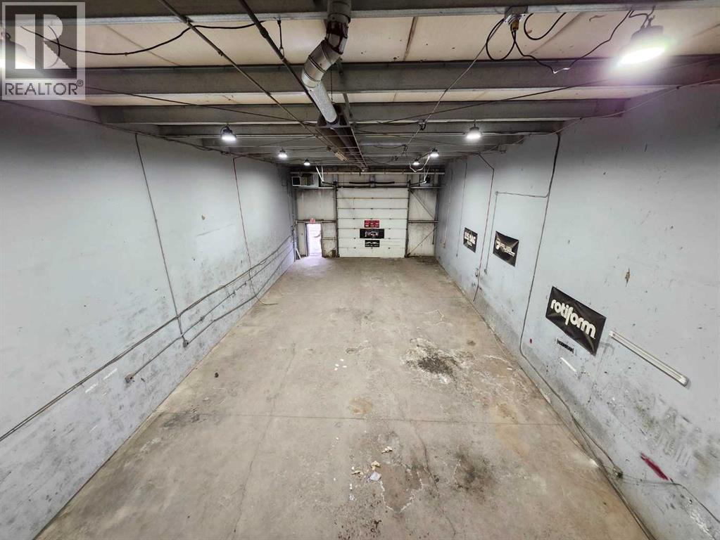 
          5610 46 Street Southeast
            <br/>
            <span>Calgary</span>
            , 
            <span>AB</span>
             <span>T2C4P9</span>
         - Photo 9