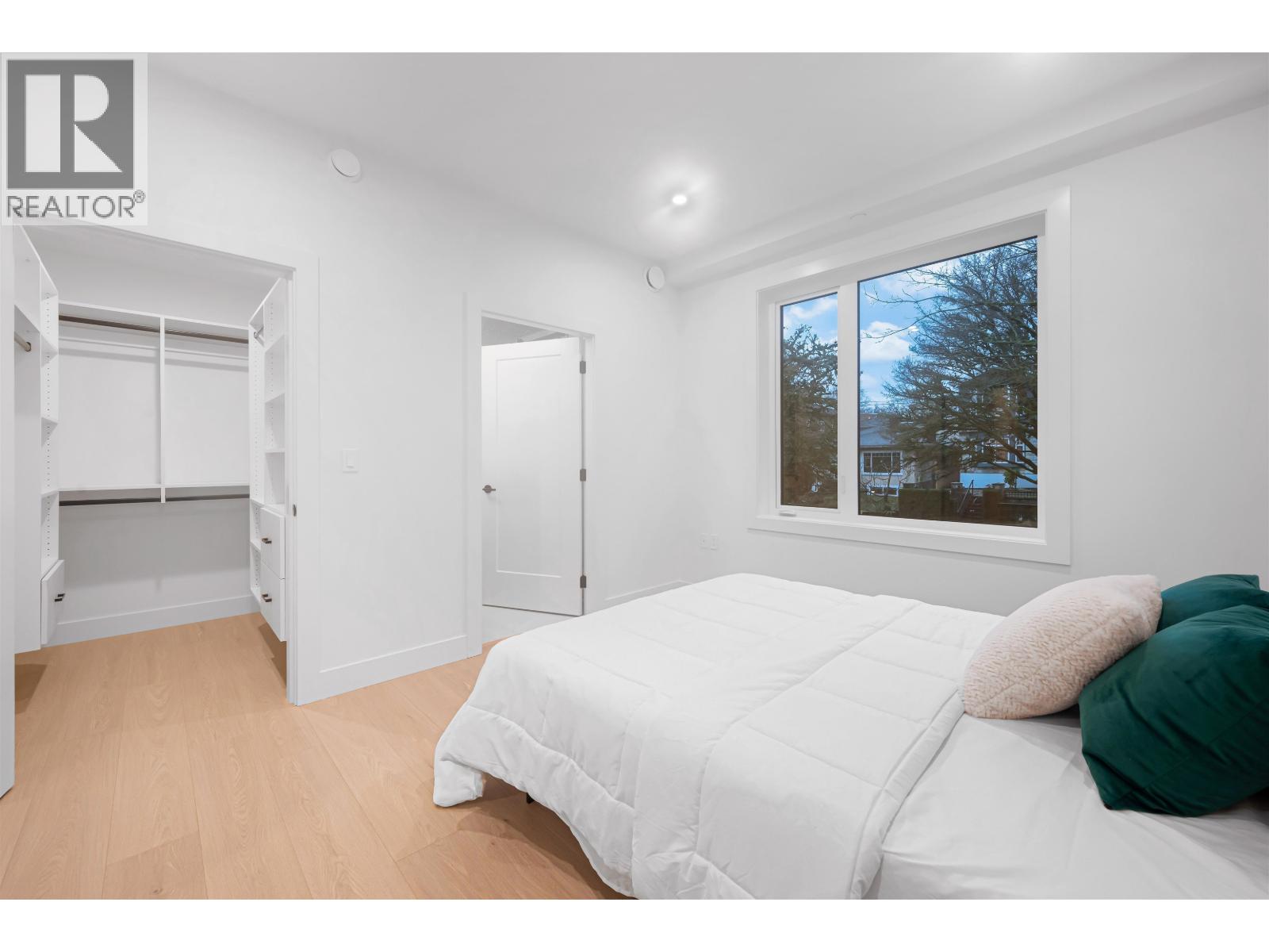 3 5554 CULLODEN STREET, Vancouver