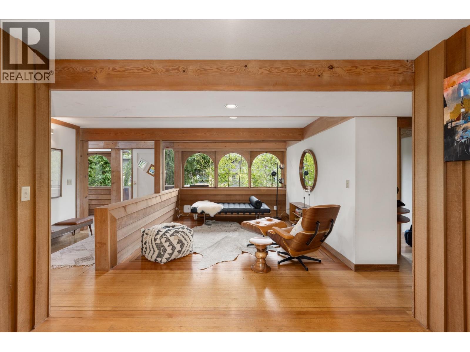 2094 HAYWOOD AVENUE, West Vancouver